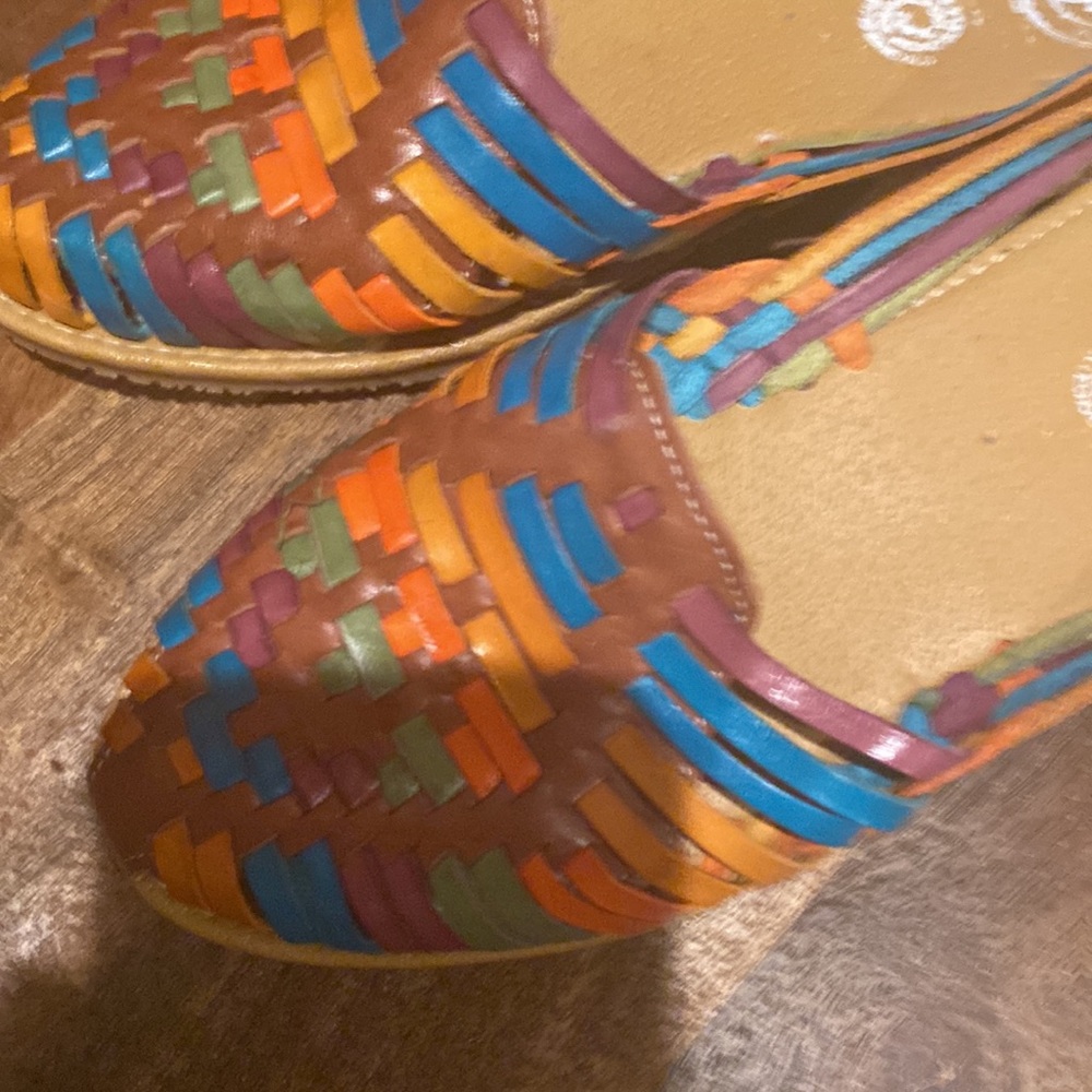 Women’s leather huaraches multicolored new made in Mexico fits an 8 - Picture 6 of 8
